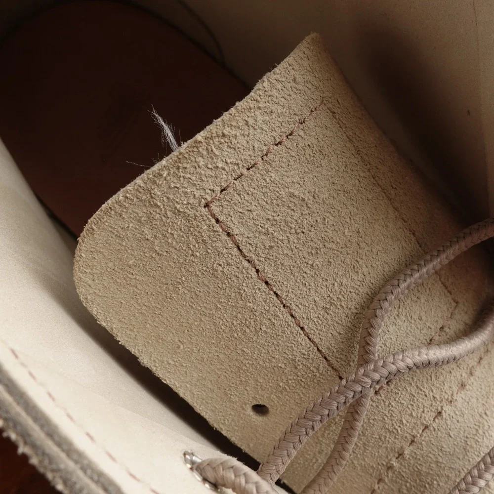 Red Wing Chukka Boots Mens SZ 10.5D Beige Weekender Mohave Suede Ankle 2nds NWOB